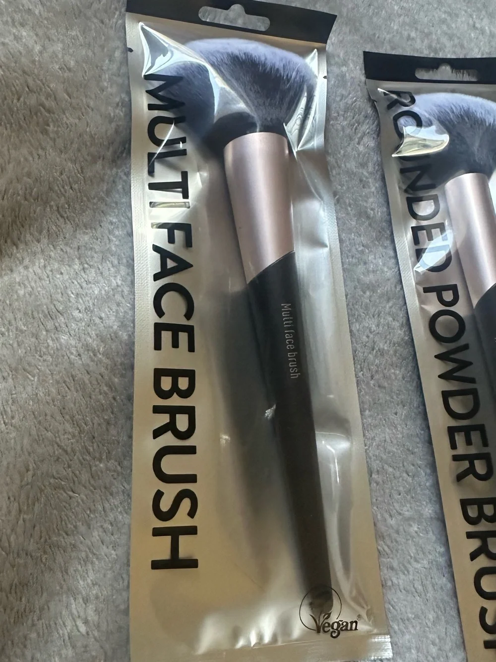 Multi-Use Powder Brush - Rose Gold & Black